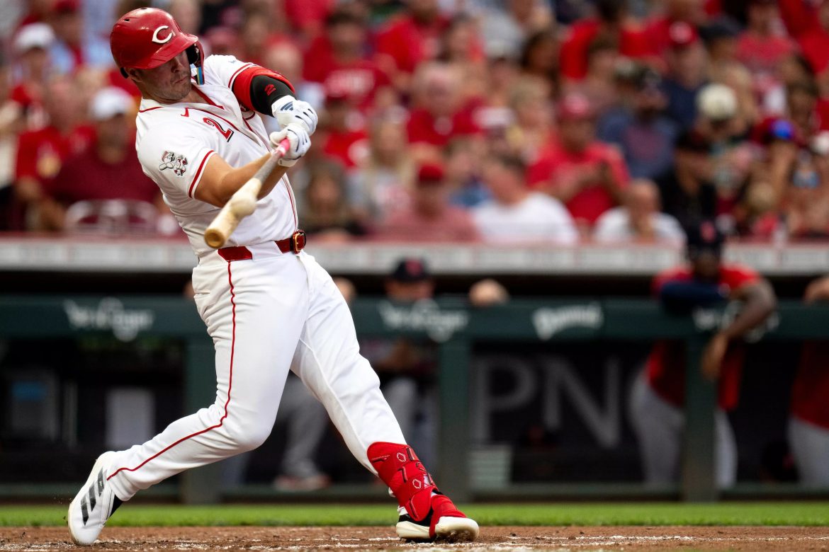 Decoding the Duel: Royals at Reds – A Calculated Underdog Play