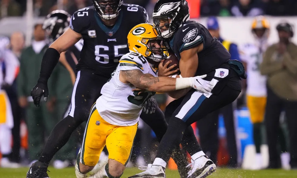 Kickoff in the Amazon: Packers and Eagles Battle for Glory