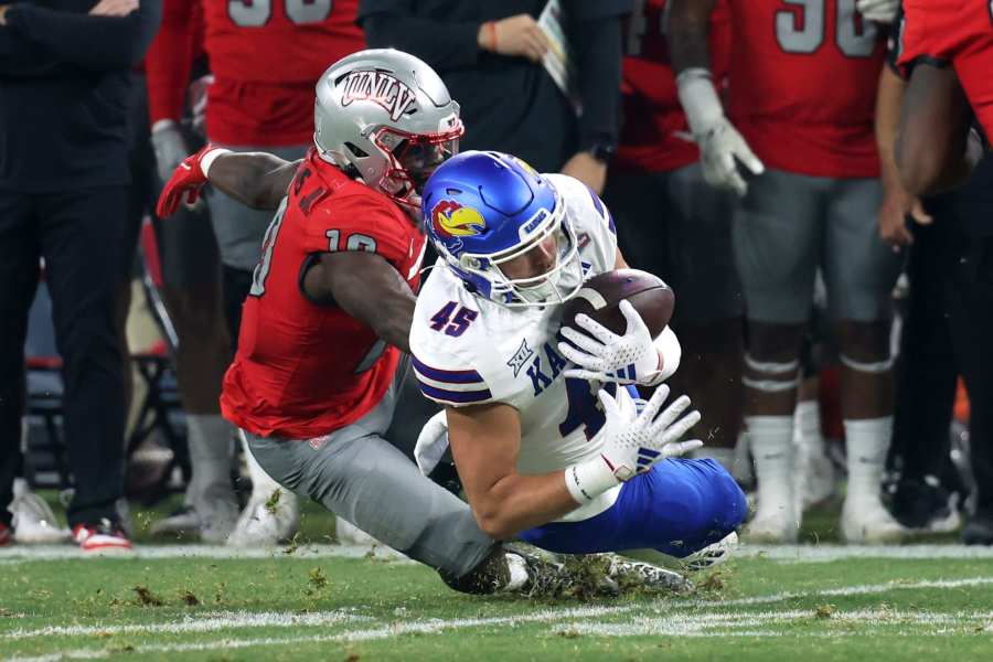 Friday Night Upset Alert? UNLV’s High-Octane Offense Challenges Kansas’ Big 12 Pedigree