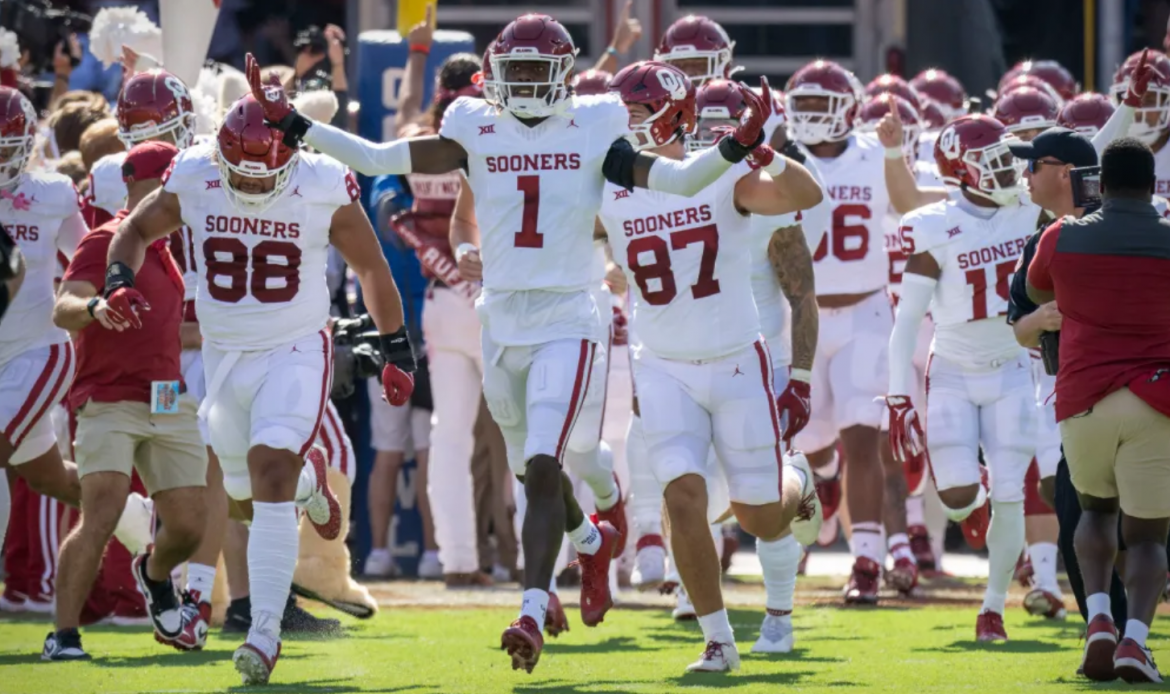 Red River Rivalry: Texas vs Oklahoma – A Clash of Titans