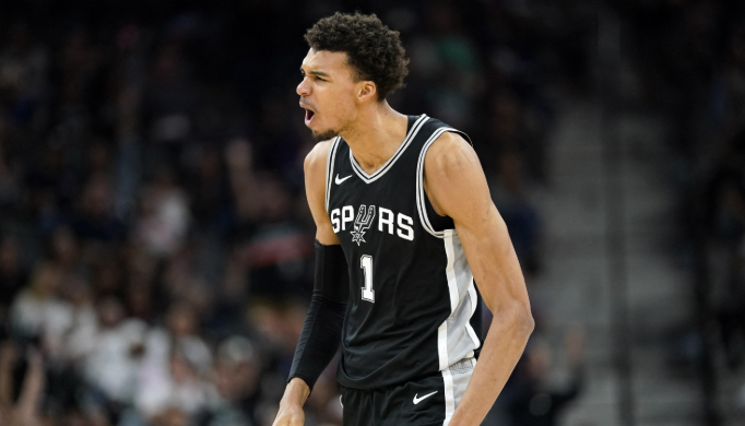 Elevate Your Game Day: Strategic Player Picks for Spurs-Lakers Showdown