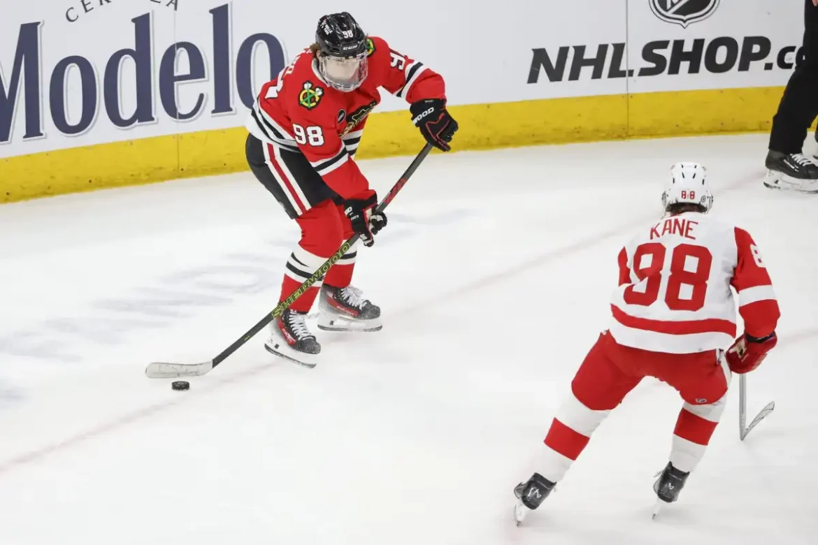 Wings vs. Hawks: Divisional Showdown