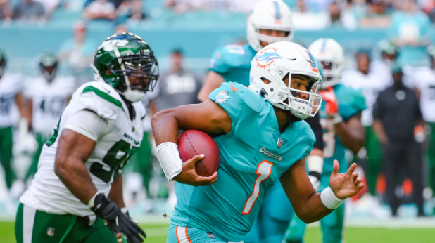 Dolphins Seek First Win While Jets Count on Fields’ Return