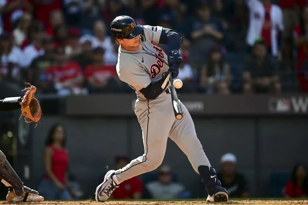 Momentum vs. Desperation: Tigers and Guardians Clash in Pivotal Game 2