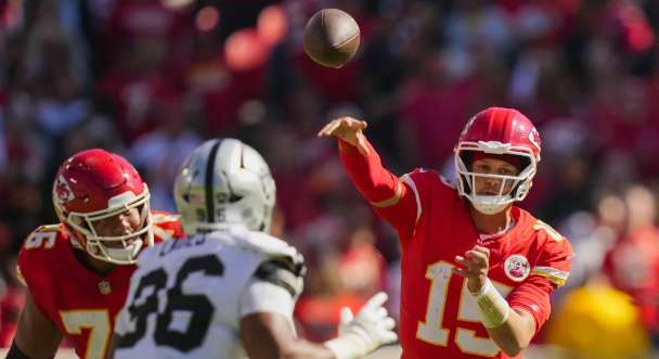 AI Models Line Up Behind the Chiefs: What the Numbers Reveal for October 27