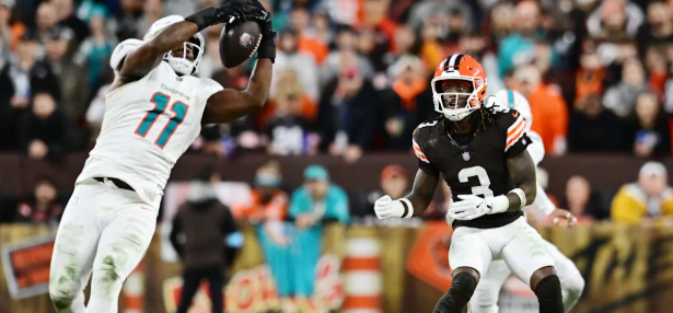 AI Models Split on Dolphins vs. Browns: Which Projection Holds True?