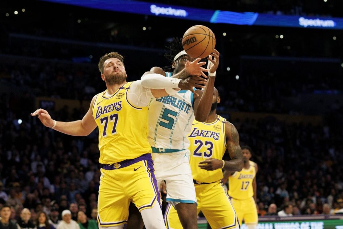 Betting Preview: Lakers -7.5 a Lock Against Crippled Hornets?