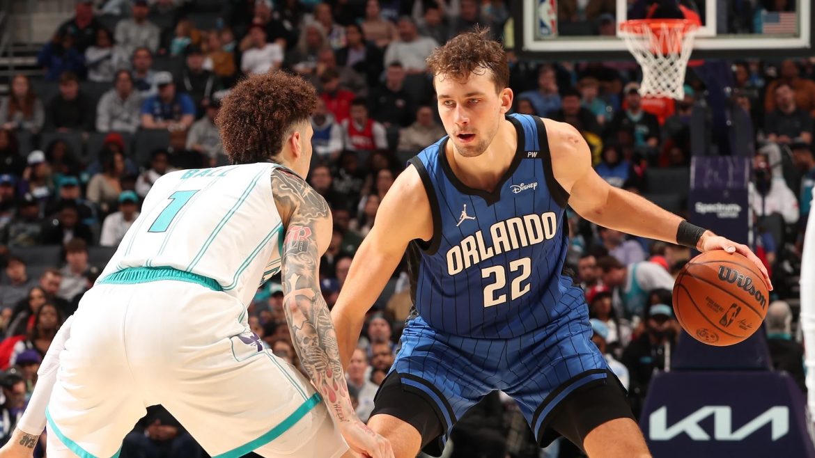 Eastern Conference Clash: Hornets Seek to Disrupt Magic’s Playoff Push