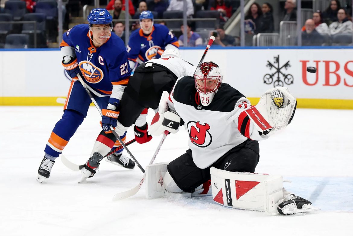 Metro Division Duel: Isles and Devils Clash in Critical Midseason Test