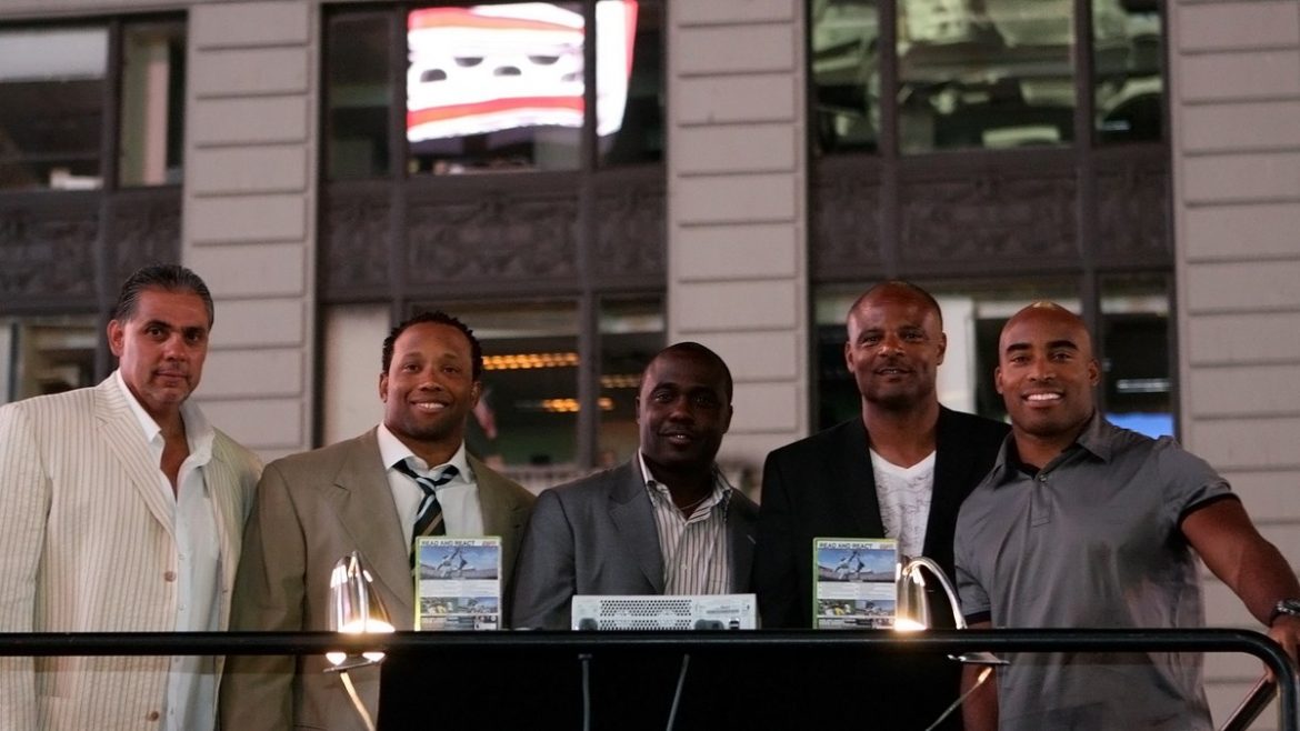 Marshall Faulk’s NFL Award History Still Stands 25 Years Later