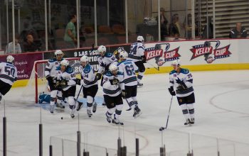 Mason McTavish Trade Rumors Put Ducks at Center of NHL Draft and Free Agency Watch