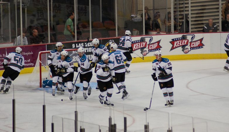 Mason McTavish Trade Rumors Put Ducks at Center of NHL Draft and Free Agency Watch