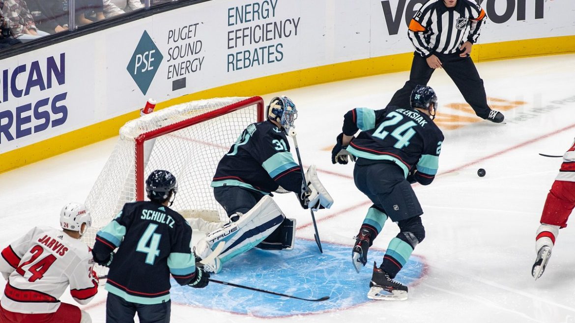 Seth Jarvis Scores in Overtime as Hurricanes Beat Golden Knights to Even Stanley Cup Final