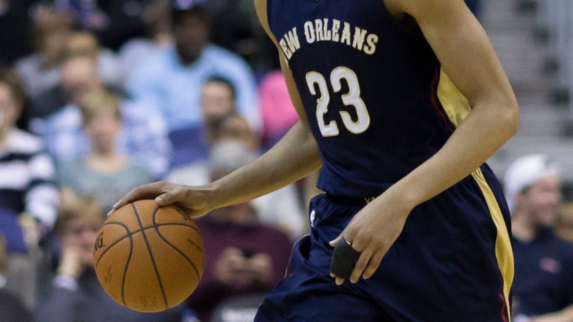 Warriors’ LeBron James and Anthony Davis Pursuit Gains Attention After Draymond Green’s Contract Move