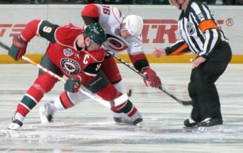 Hurricanes, Islanders Linked to Tampa Bay Forward in NHL Trade Rumors