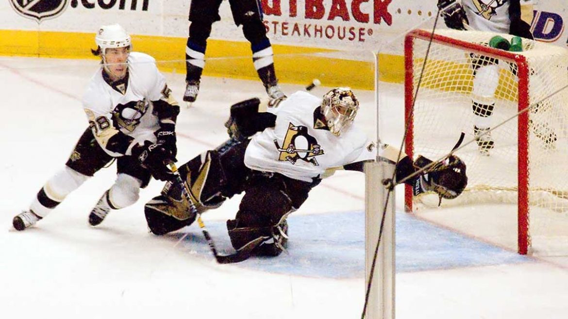Penguins Winger Trade Rumors Link Bryan Rust to Canadiens as NHL Offseason Talk Builds