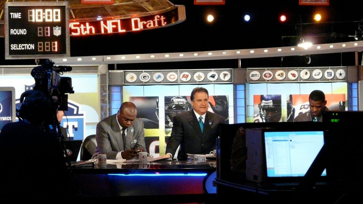 Steelers’ NFL Network Mock Draft Breakdown Highlights Team-Building Priorities